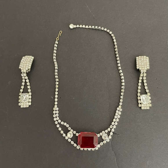 Set necklace and ear clips - Picture 4 of 9